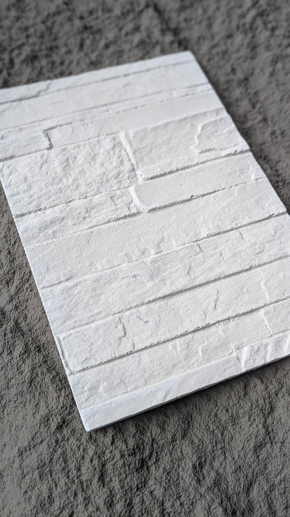 Broadline stone