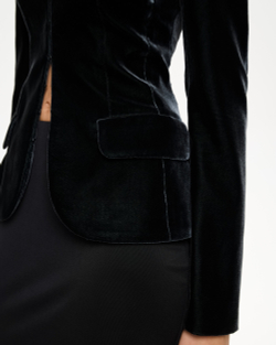 Жакет приталенный из бархата