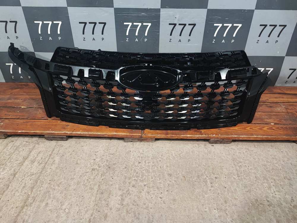 Решетка радиатора Chery Tiggo 8 18-22 Б/У Оригинал 602000440AA