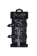 Черные кожаные однослойные наручники с люверсами