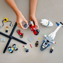 Конструктор LEGO City Police 60243 Погоня на полицейском вертолёте