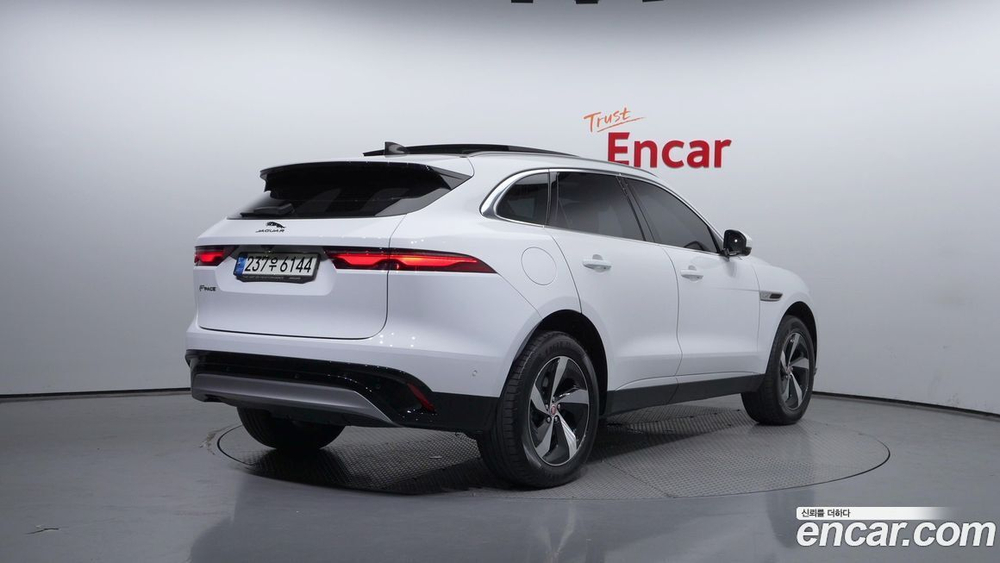 Jaguar F-PACE D200 S (09.2021)