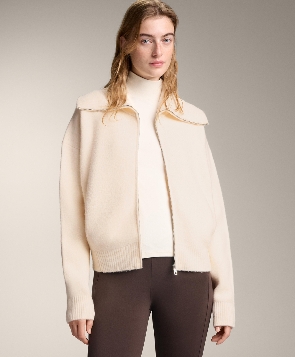 Oysho Куртка вязаная с высоким воротником, экрю