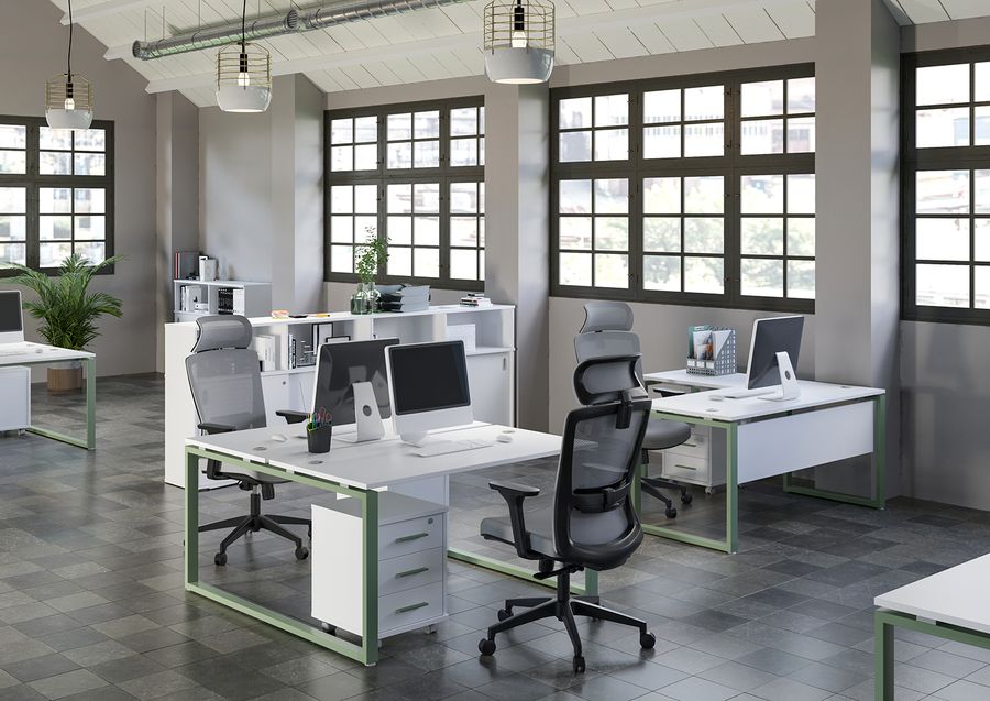 Офисная мебель на металлокаркасе: преимущества, особенности и выбор