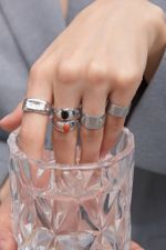 Кольцо 7 Crystals с белым топазом