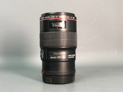 Canon EF 100mm f/2.8 Macro L is USM