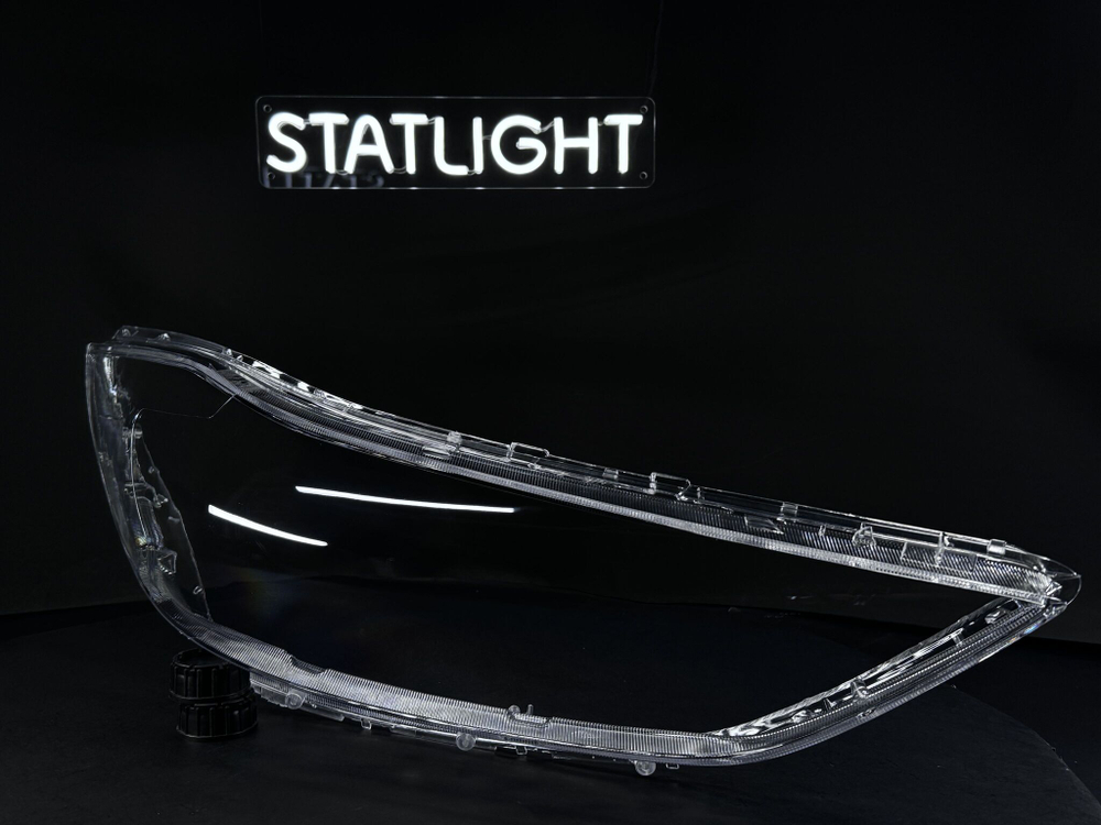 Правое стекло фары Hyundai Elantra 6 2015-2019