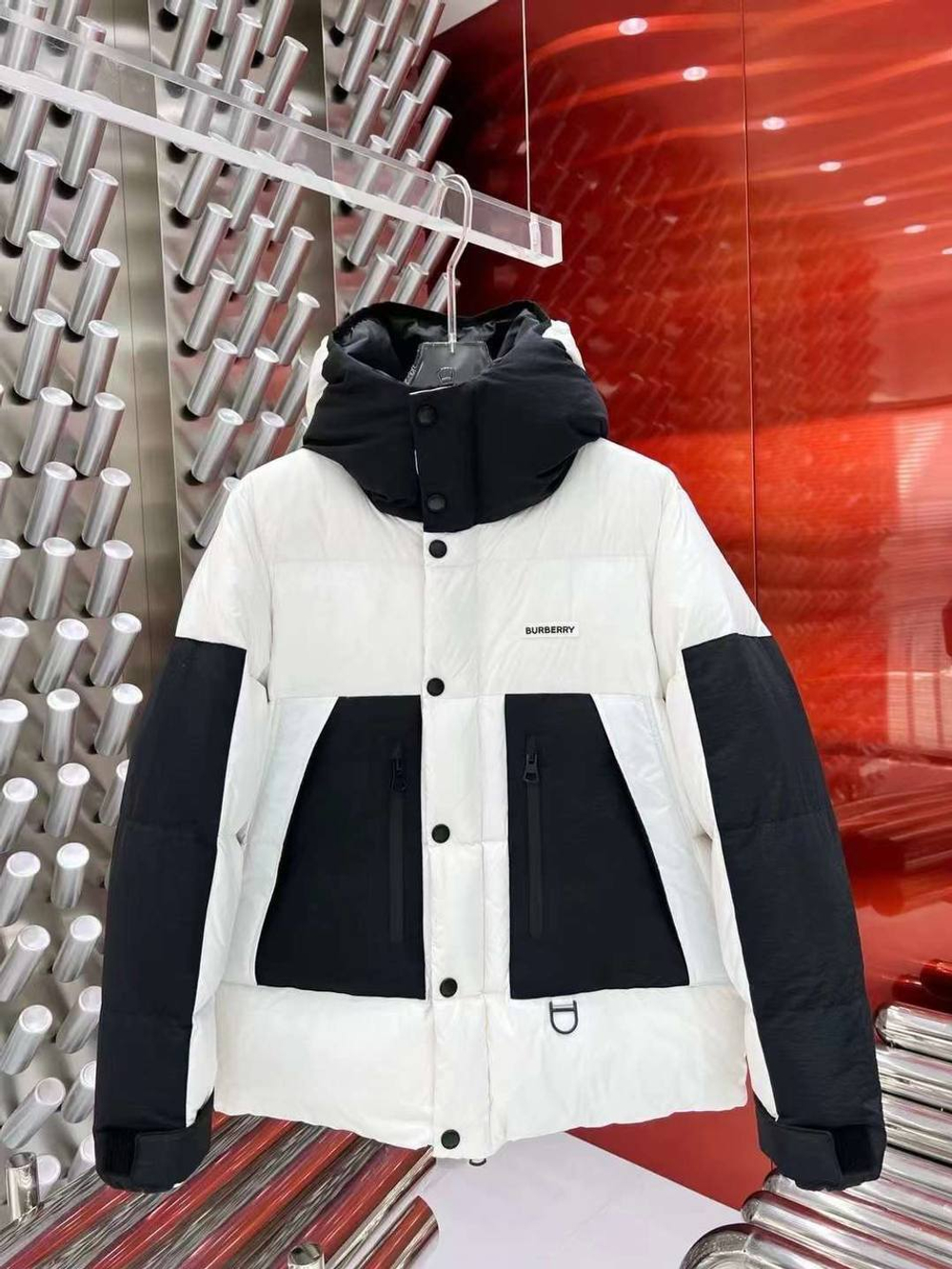 Пуховик Burberry