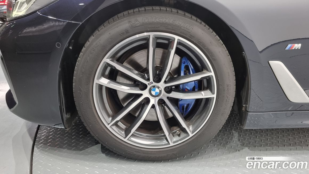 BMW 5 Series (G30) 520i M Sports (02.2022)