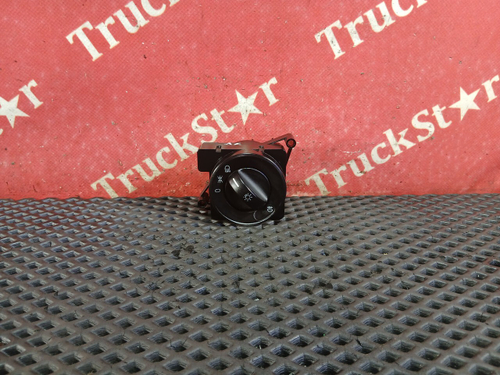 Переключатель света фар 2017г.