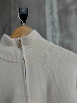 Свитер жен. 670 мол.