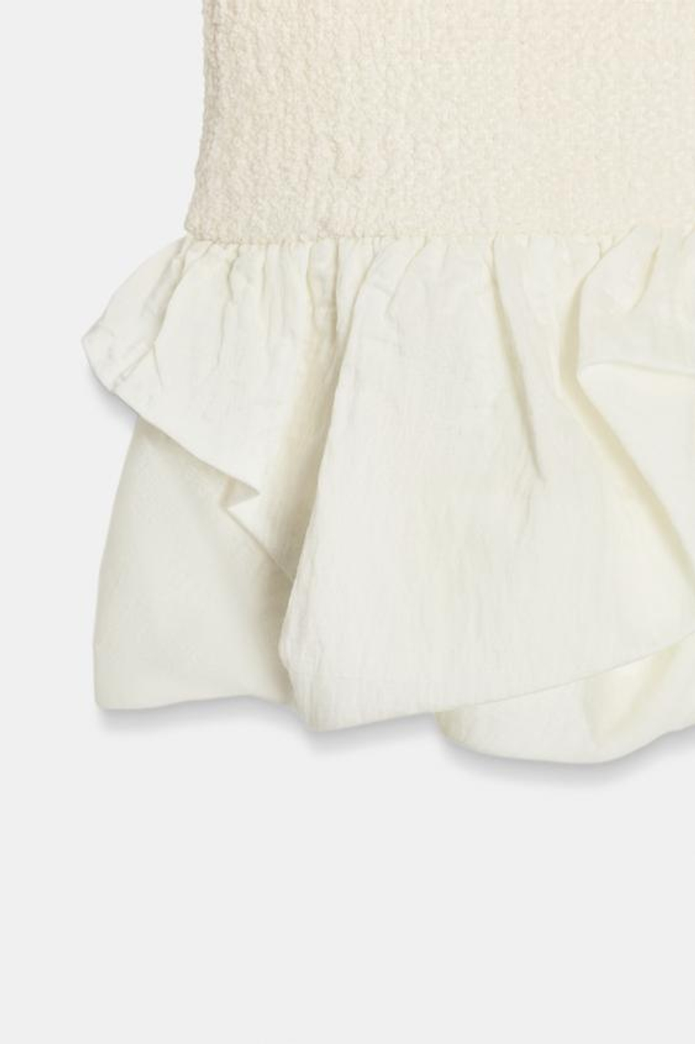 ZARA КОМБИНИРОВАННОЕ ПЛАТЬЕ ИЗ БУКЛЕ, ЭКРЮ