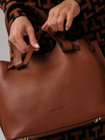 Кожаная сумка Deboro 31002 коричневый фундук