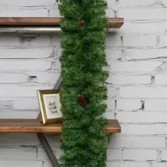 Хвойная гирлянда Снежная королева с шишками 270*20 см., ПВХ, ЕлкиТорг (23002)