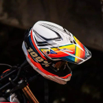 SHOEI VFX-WR Pinnacle TC-8