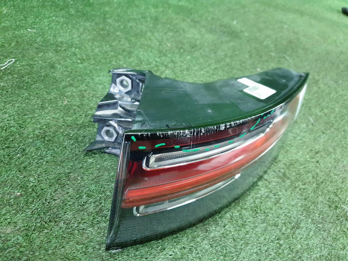 Фонарь правый внешний Porsche Cayenne 3 (17-23)