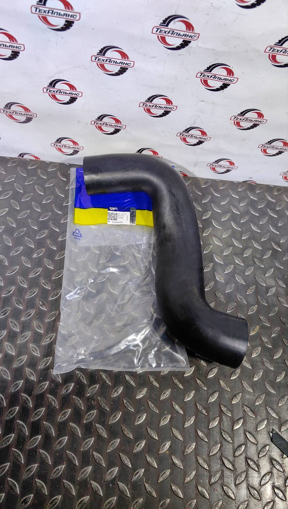 Шланг радиатора 11193122