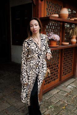 Рубашка "Бежево-Черный принт"