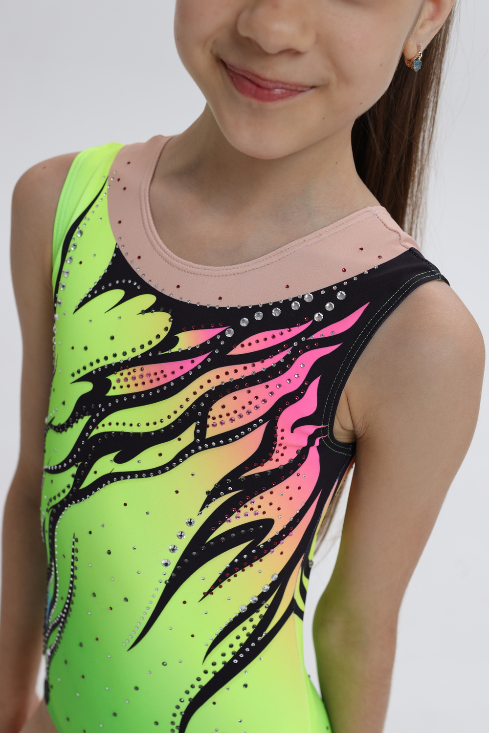 Купальник для художественной гимнастки для выступлений со стразами