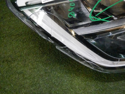 Битая Фара правая Renault Arkana (2019-н.в.) LED