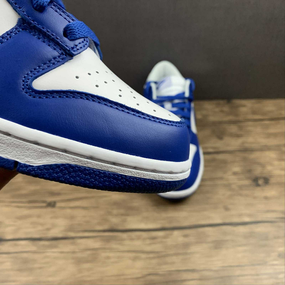 Nike Dunk Low SP Kentucky