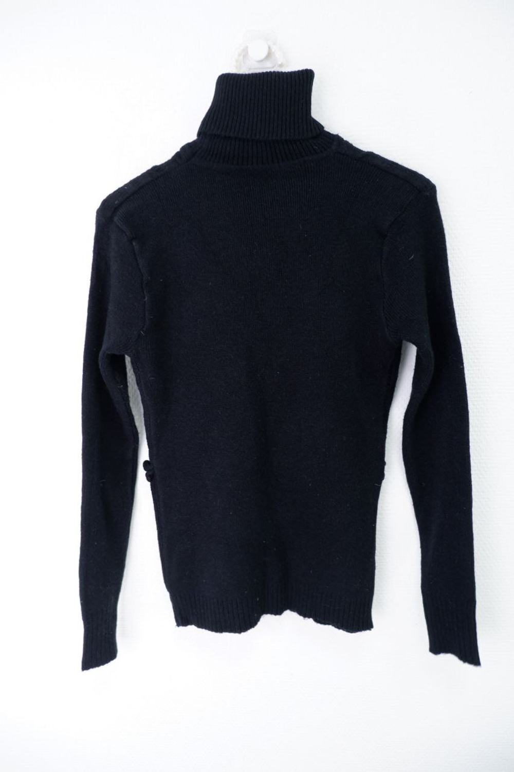 Джемпер практичный на 7-9 лет