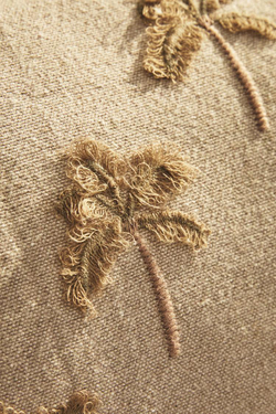 ZARA HOME ЧЕХОЛ ДЛЯ ДЕКОРАТИВНОЙ ПОДУШКИ С ВЫШИВКОЙ «ПАЛЬМЫ», СВЕТЛО-БЕЖЕВЫЙ