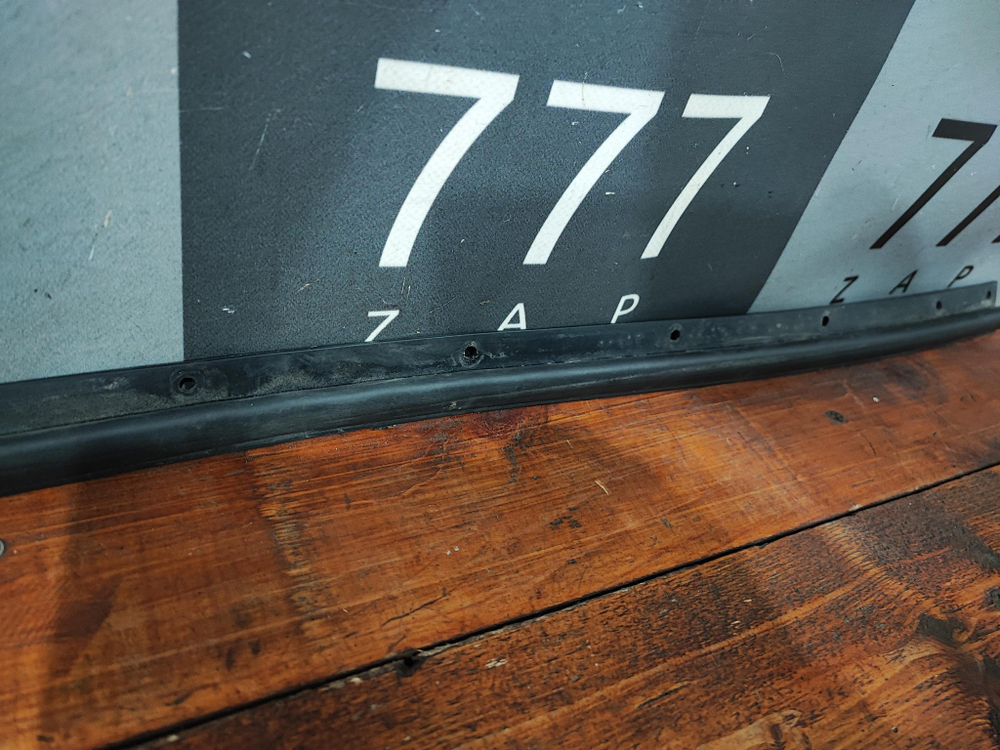 Уплотнитель капота Hyundai Tucson 4 (NX4) 20-нв Б/У Оригинал 86455N9000