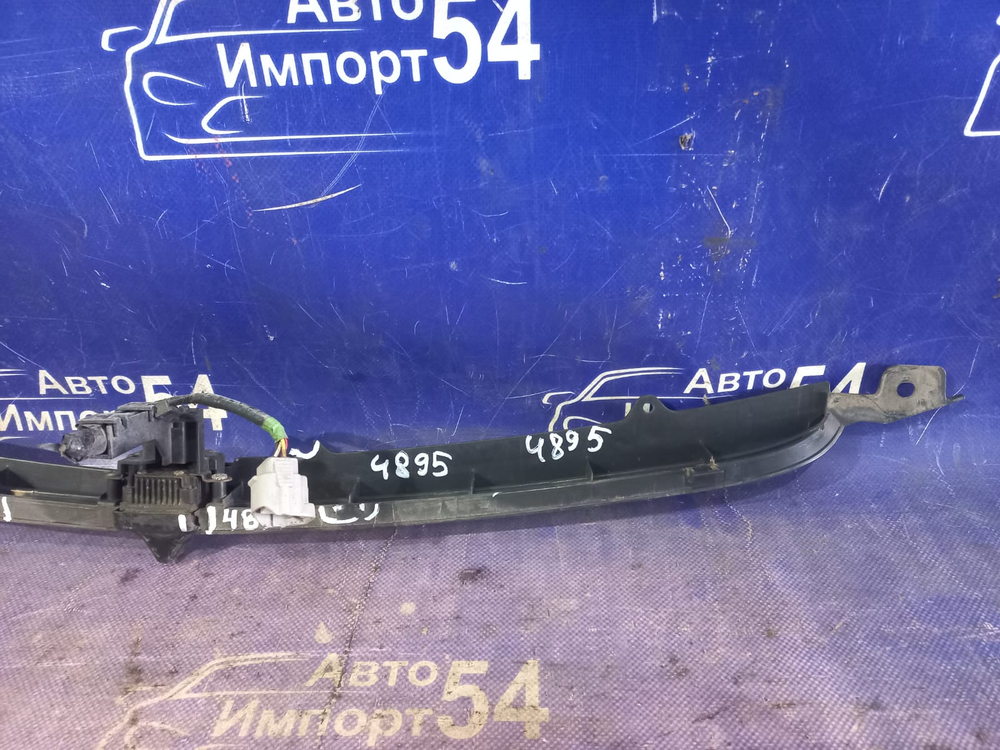 Решетка радиатора TOYOTA WISH 2003-2005