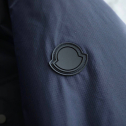 Пуховик Moncler