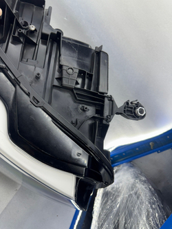Правая LED фара IQ Light для Volkswagen ID.7 (оригинал,)
