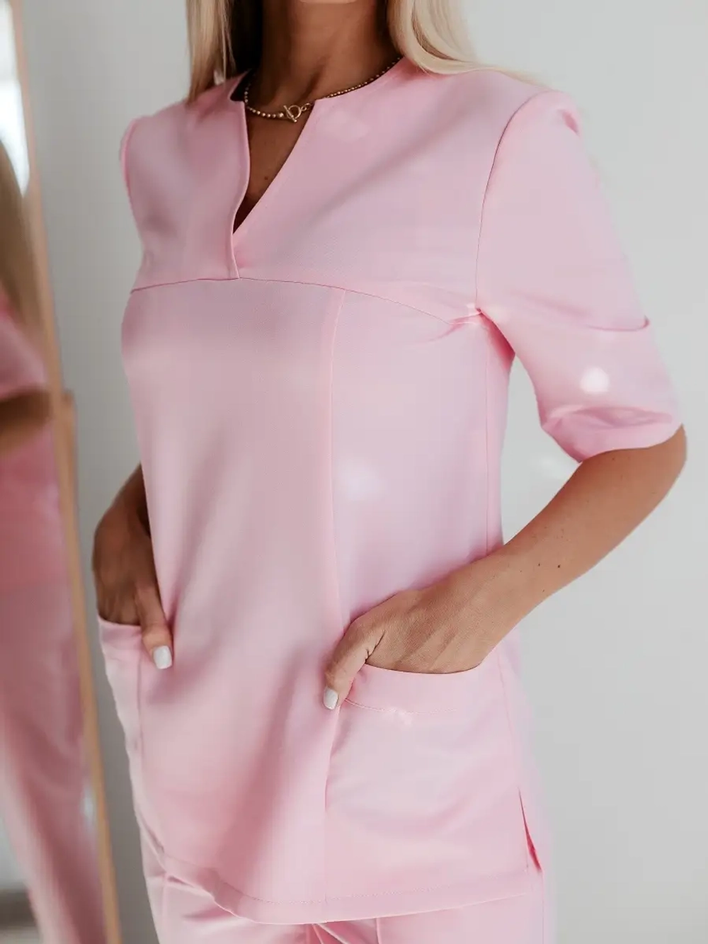 Рубашка медицинская стрейч розовая