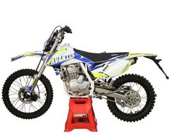 Мотоцикл кроссовый эндуро AVANTIS FX 250 (PR250/172FMM-5, ВОЗД.ОХЛ.) ПТС