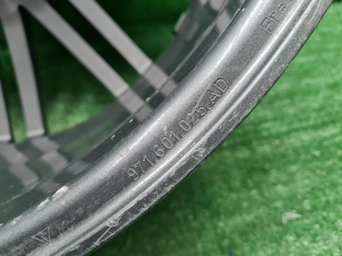 Диск литой R21 Porsche Panamera 971 (16-24) перед.