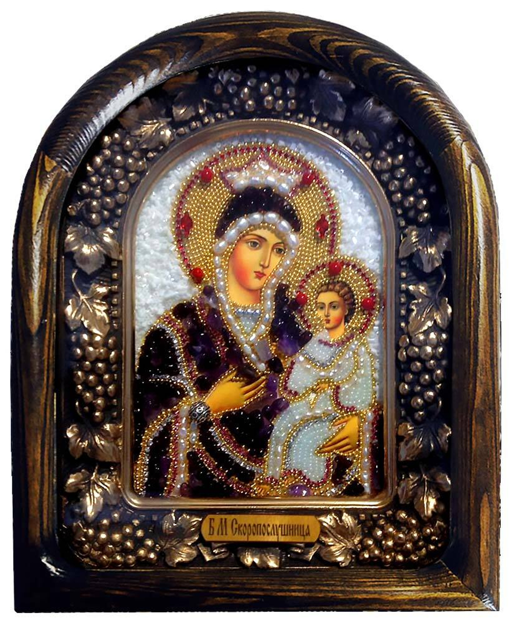 Божия Матерь Скоропослушница (аметисит, бисер, коралл)