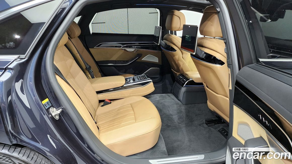 Audi A8 (D5) 55 TFSI Quattro LWB (05.2020)