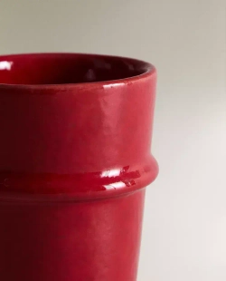 ZARA HOME ВАЗА С РЕЛЬЕФНЫМ УЗОРОМ И ЛАКИРОВАННОЙ ОТДЕЛКОЙ, КРАСНЫЙ