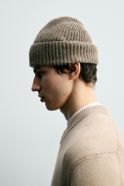 ZARA ШАПКА ИЗ РЕЛЬЕФНОЙ ПРЯЖИ, СЕРОВАТО-КОРИЧНЕВЫЙ