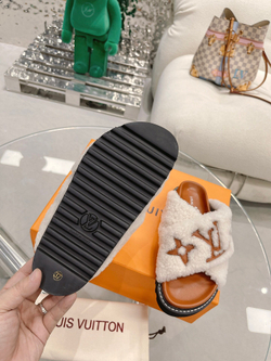 Louis Vuitton Paseo Flat Comfort Mule