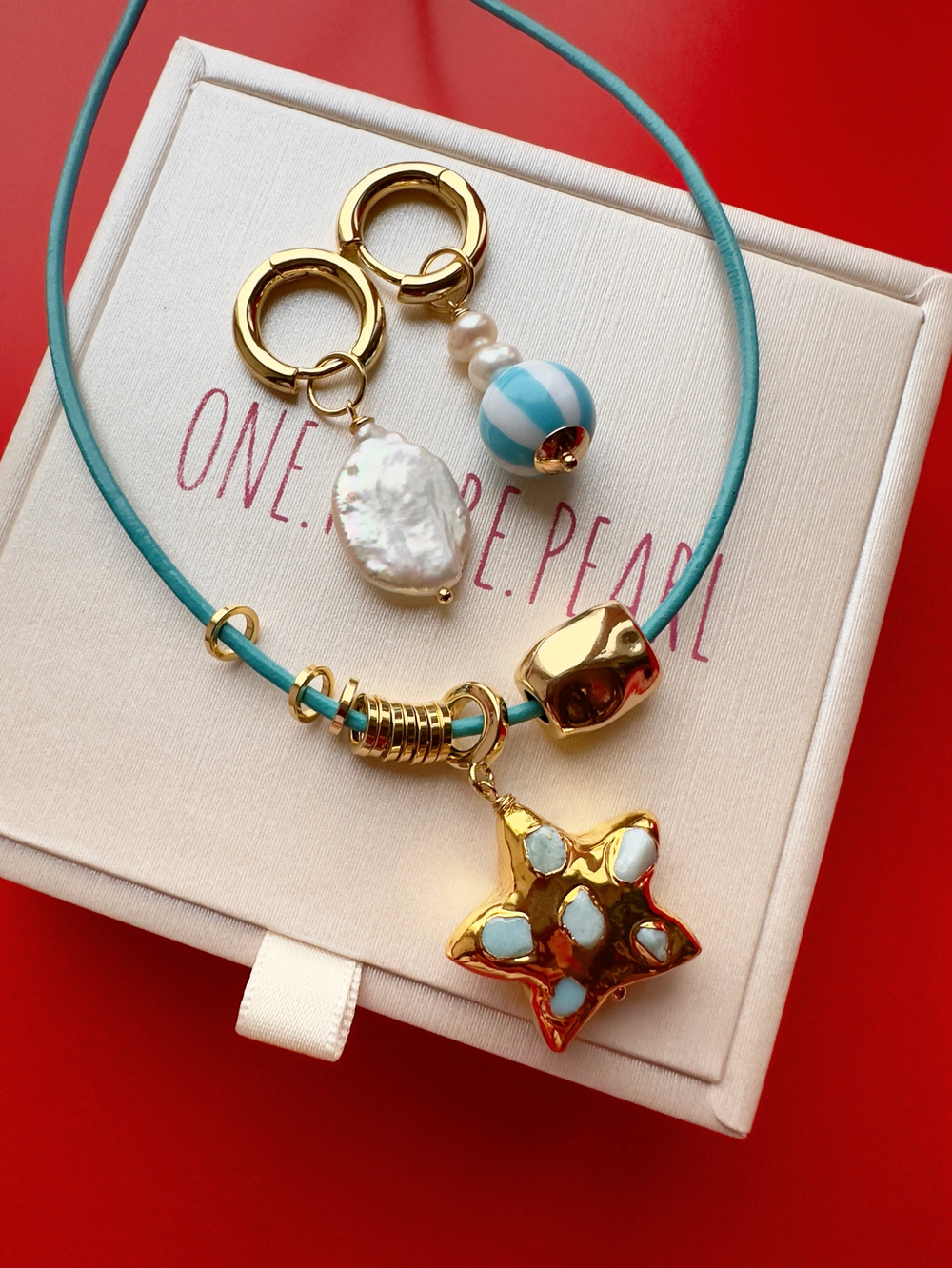 Голубой кожаный шнурок Ларимар