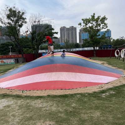 Надувная подушка «Цветная полянка» для установки в грунт, 17×10×2 м