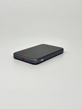 Магнитный внешний аккумулятор ёмкостью 5000 мАч
