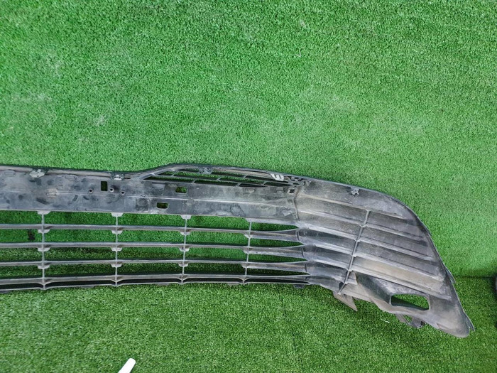 Решетка переднего бампера Toyota Camry xv70 (2017-2021)