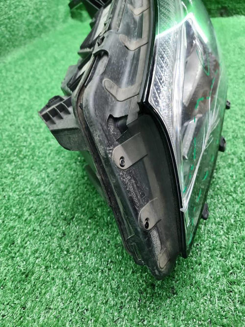 Битая Фара левая Mercedes CLA w117 C117 16-19 LED