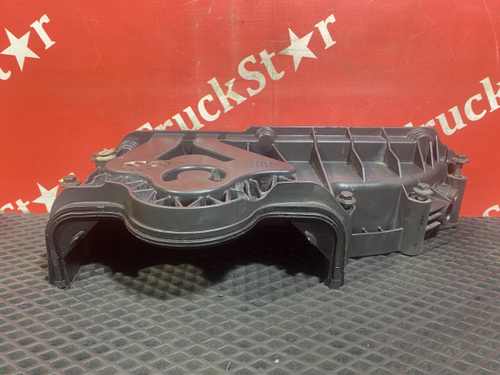 Крышка плиты двигателя 2016г