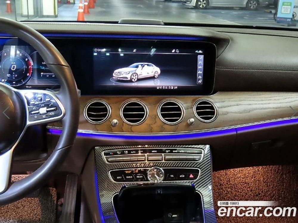 Mercedes-Benz E-Class W213 E300 4MATIC Exclusive (03.2020)