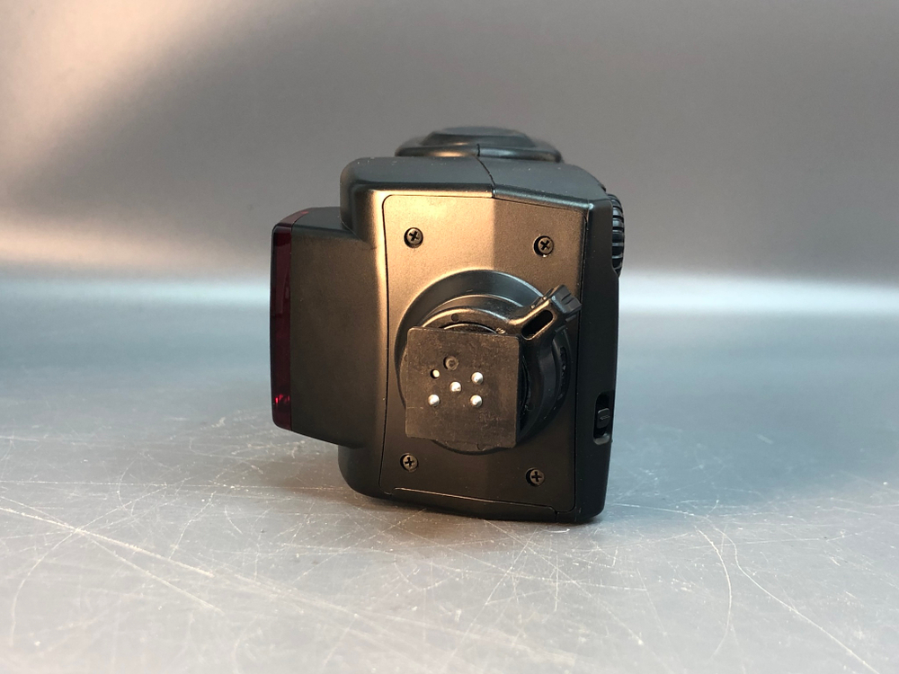 Вспышка Pentax AF-360FGZ