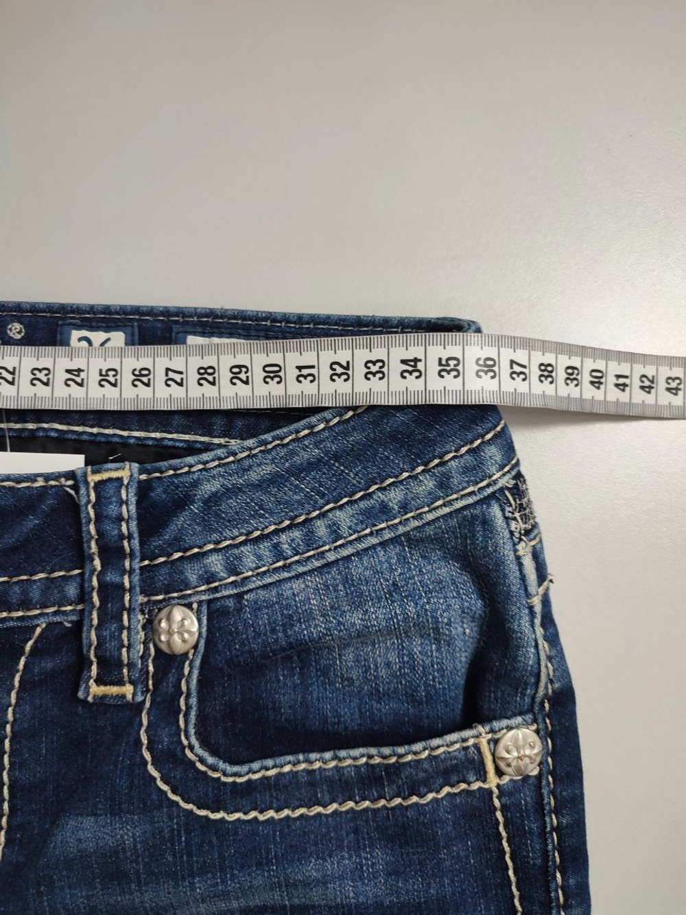 Джинсы Miss Me зауженные 42 размер