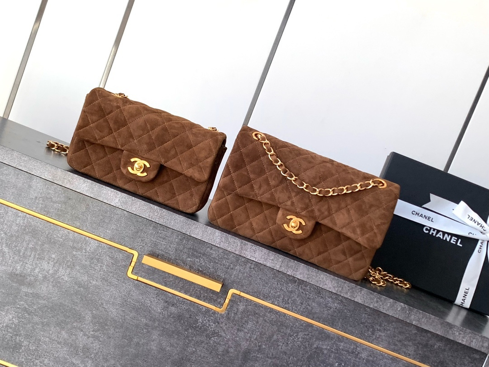Chanel Bag (2 sizes)