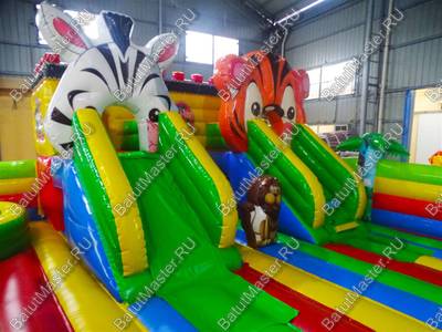 Коммерческий надувной батут "Зверята на радуге" 12*9*2.8 м.